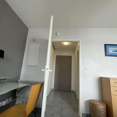 Studio La Rochelle, 1 Pièce, 2 Personnes - Fr-1-246-626 Appartement